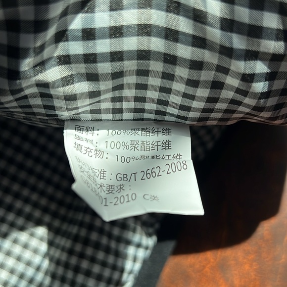 Sleeveless Vest | Large (feels like a Medium) | Unisex | Maroon - Picture 12 of 12